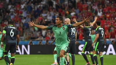 درخشش کریستیانو رونالدو و صعود پرتغال به فینال یورو 2016 با برتری 2-0 مقابل ولز - پارس فوتبال