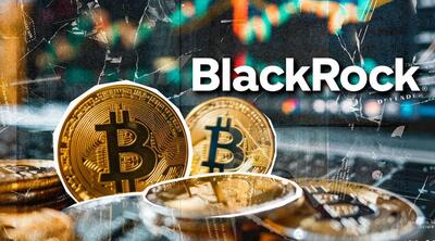 رقابت سنگین در بازار ETFهای بیت‌کوین؛ بلک‌راک با انباشت ۷۰۰ هزار BTC رکورد زد!