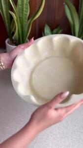 کیک دو رنگ، کیکی با طرحی از گل رز + فیلم