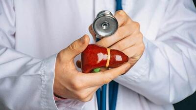 تشخیص دقیق بیماری‌های معده و کبد با خدمات تخصصی کلینیک حکمت