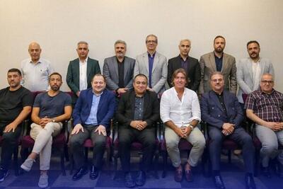 جلسه شبانه مدیران استقلال با ساپینتو