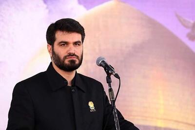 ۵ برنامه میثم مطیعی در حرم امام رضا (ع) در دهه دوم محرم ۱۴۰۴ + زمان برنامه‌ها