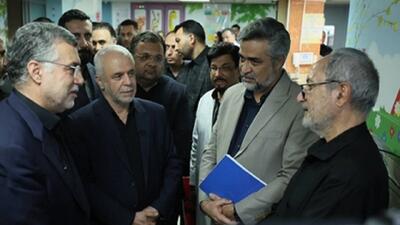 عیادت وزیر بهداشت از کودک مجروح حمله رژیم صهیونیستی در تهران
