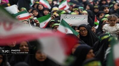 خروش بانوان زینبی در شاهچراغ (ع) جلوه‌ای از وفاداری به ولایت + فیلم و تصاویر
