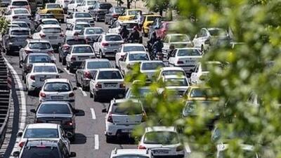 ترافیک پرحجم و سنگین در معابر و بزرگراه های شهر تهران