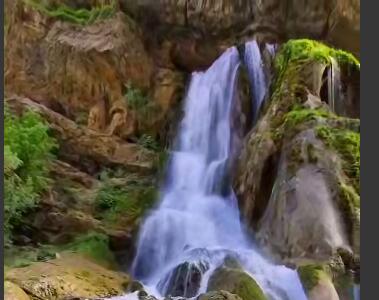 آبشار آب سفید الیگودرز در لرستان