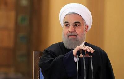 عکس/ حسن روحانی و رهبر انقلاب روی عرشه کشتی