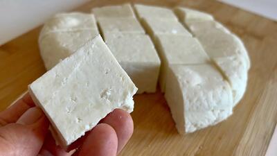 طرز تهیه پنیر سنتی قالبی بدون نیاز به مخمر