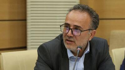 مدیریت بانک مرکزی در جنگ کشور را از بحران ارزی دور کرد/ قوت قلب کارکنان شبکه بانکی با حضور رئیس‌کل در میدان