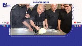 تصاویری از حضور علی پروین، تاج و رویانیان در مراسم پخت ۷۲ دیگ غذای نذری | 18 تیر 1404