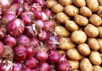 قیمت سیب زمینی و پیاز در بازار ارزان شد