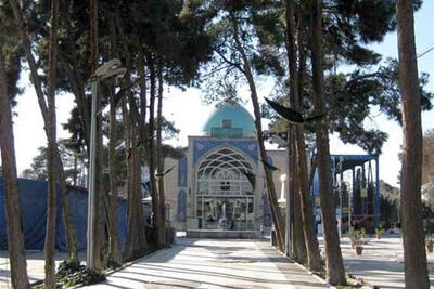 کشف دومین حفاری مشکوک در صحن امامزاده عبدالله(ع)