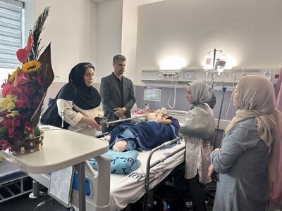 هادی ساعی از دختر تکواندوکار مجروح‌شده در حملات اسرائیل عیادت کرد - پارس فوتبال