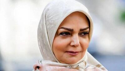 سلفی الهه رضایی مجری دهه شصتی با پسرش