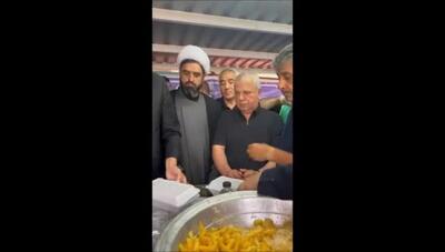 روایت تصویری از مراسم ۷۲ دیگ نذری با حضور چهره‌های ورزشی مشهور؛ نگاهی به لحظات ناب علی پروین و دوستانش