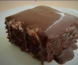 طرز تهیه کیک خیس شکلاتی با طعم دلچسب - سبک ایده آل
