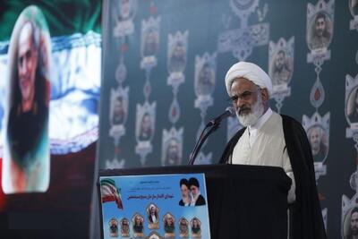 حجت‌الاسلام حاجی‌صادقی: ملت ایران مقاومت و سازش‌ناپذیری را از امام حسین (ع) آموختند