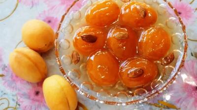 طرز تهیه مربای زردآلو تبریزی با شیره زردآلو (فیلم)