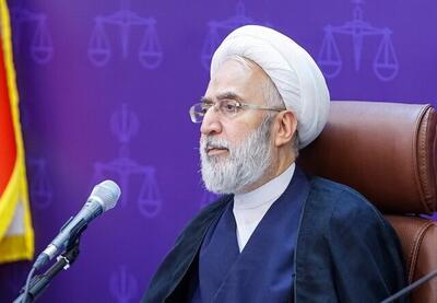 دادستان کل کشور با خانواده قاضی شهید قناعت‌کار دیدار کرد