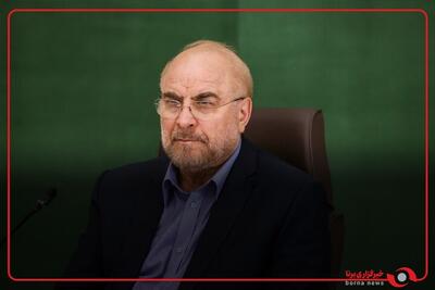 قالیباف: رهبر انقلاب مثل سال ۵۹ در اتاق جنگ بودند