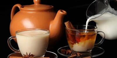 شیر را باید قبل از آب جوش داخل چای بریزیم یا بعد از آن؟