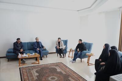 دیدار وزیر علوم با خانواده استادان و دانشمندان شهید حمله رژیم صهیونیستی