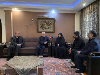 اوحدی: روایت زندگی شهدا به صورت کتاب جمع‌آوری خواهد شد