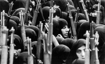 نگارش تاریخ شفاهی همسر شهید باکری در دستور کار قرار گرفت/ تولید ۲۰ کتاب صوتی