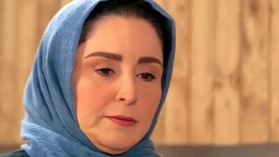 فیلم / ژاله صامتی: زمان بمباران تهران در زیرزمین پناه  گرفتم دعاکردم بمب بخوره توسرم بمیرم تا راحت بتونم بخوابم!