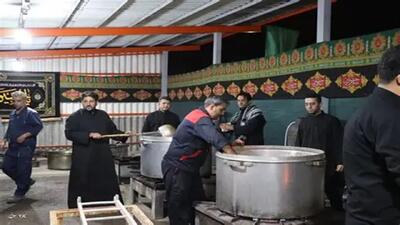 شور حسینی در اصفهان؛ پخت سمنوی نذری در الیادران همزمان با ۱۳ محرم + فیلم