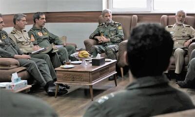 فرمانده کل ارتش: هیچ وقت اجازه نخواهیم داد یک وجب از خاک ایران از آن جدا شود