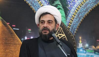 تنها راه مبارزه با کفار، ایستادگی در برابر ظلم است