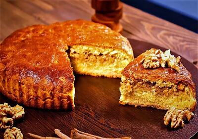 طرز تهیه گاتا با گیلاس و شکلات
