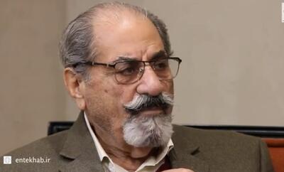 ویدیو / ناخدا صمدی، فرمانده گردان تکاوران در خرمشهر: چرا فکر می‌کنید صدام روز هفتم گفت حاضرم به مذاکره؟ / وقتی وارد خرمشهر شدم روی تابلویی نوشته بود جمعیت ۳۶ میلیون نفر؛ این یعنی ۳۶ میلیون ایرانی پشت سر رزمنده‌ها هستند / ۳۴ روز در خرمشهر درگیر بودم، نزدیک ۹۰۰ نفر خودم آدم داشتم؛ جیره تکاور ۴۶۰۰ کالری در روز است، اما مردم انقدر غذا می‌آوردند که مدام اضافه می‌ماند