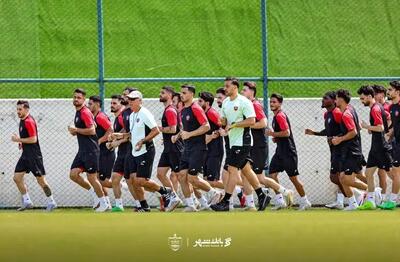 مذاکره پرسپولیس با سه بازیکن خارجی؛ پای مدافع و هافبک جدید در میان است!