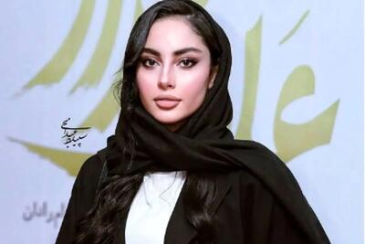 مراسم ساده جشن تولد ۲۷ سالگی ترلان پروانه با استایلی تمام مشکی!