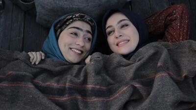 تصویر روز | عکس دیدنی یاسمن معاوی «فیروزه گیلدخت» خارج از سریال شوکه می شوید | گلی شی