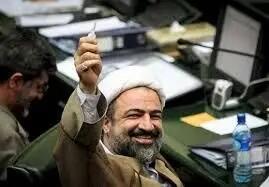 انتقاد شدید جوان از رسایی: چه کسانی به این بی‌هویت‌ها اجازه داده تا رئیس‌جمهور را در حساس‌ترین برهه، به باد توهین بگیرند؟