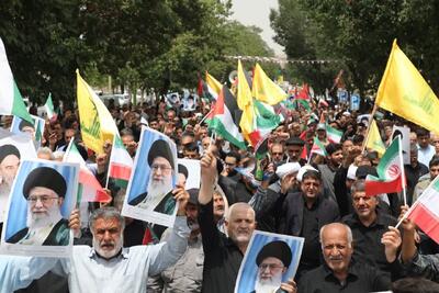 طنین‌انداز شدن بانگ عزت و اقتدار مردم در راهپیمایی جمعه‌های خشم و نصر در شهرکرد