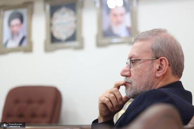 علی لاریجانی: در حال بررسی پیام واشنگتن برای آغاز مذاکرات هستیم