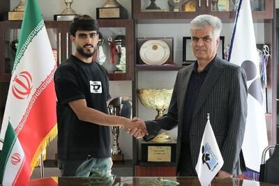 گزینه استقلال لژیونر شد؛ غندی‌پور در کنار آزمون و عزت‌ اللهی - پارس فوتبال