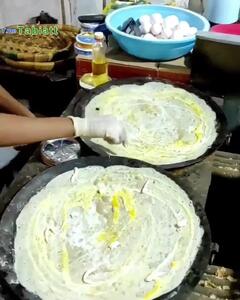 نان تموشی یا رگاگ از خوشمزه‌ ترین نان‌ های استان هرمزگان + فیلم