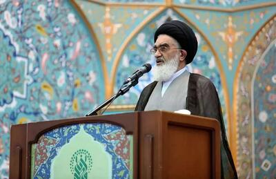 امام جمعه قم: کشف حجاب، طرحی استعماری بود و رضاخان مجری آن | رویداد24