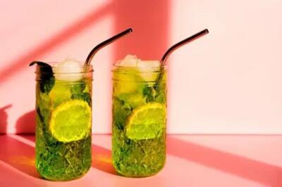 طرز تهیه شربت سکنجبین زعفرانی خوشمزه و خوشرنگ مرحله به مرحله