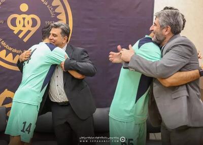 تودیع و معارفه؛ عکس عجیب از باشگاه سپاهان