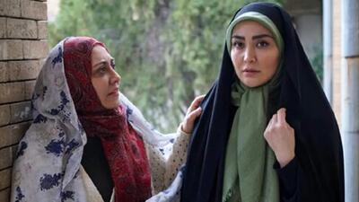 نگاه روز | ژست و پوشش خاص «مریم معصومی» در یک کتابفروشی