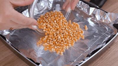 طرز تهیه پاپ کورن با فویل بدون نیاز به روغن و قابلمه