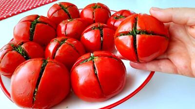 روش طبیعی و خوش مزه برای کنسرو کردن گوجه فرنگی / گوجه فرنگی تا سالها تازه میماند