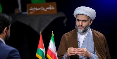 عضو مجلس خبرگان رهبری: سیدحسن نصرالله می گفت در جنگ لبنان حضرت زهرا دستمالی را از زیر چادر بیرون آوردند، تکان دادند و هلیکوپتر اسرائیلی متلاشی شد/ خون ترامپ ملعون ارزشی ندارد+فیلم
