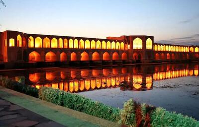 تصویری از پل خواجو اصفهان سال ۱۳۰۵ شمسی